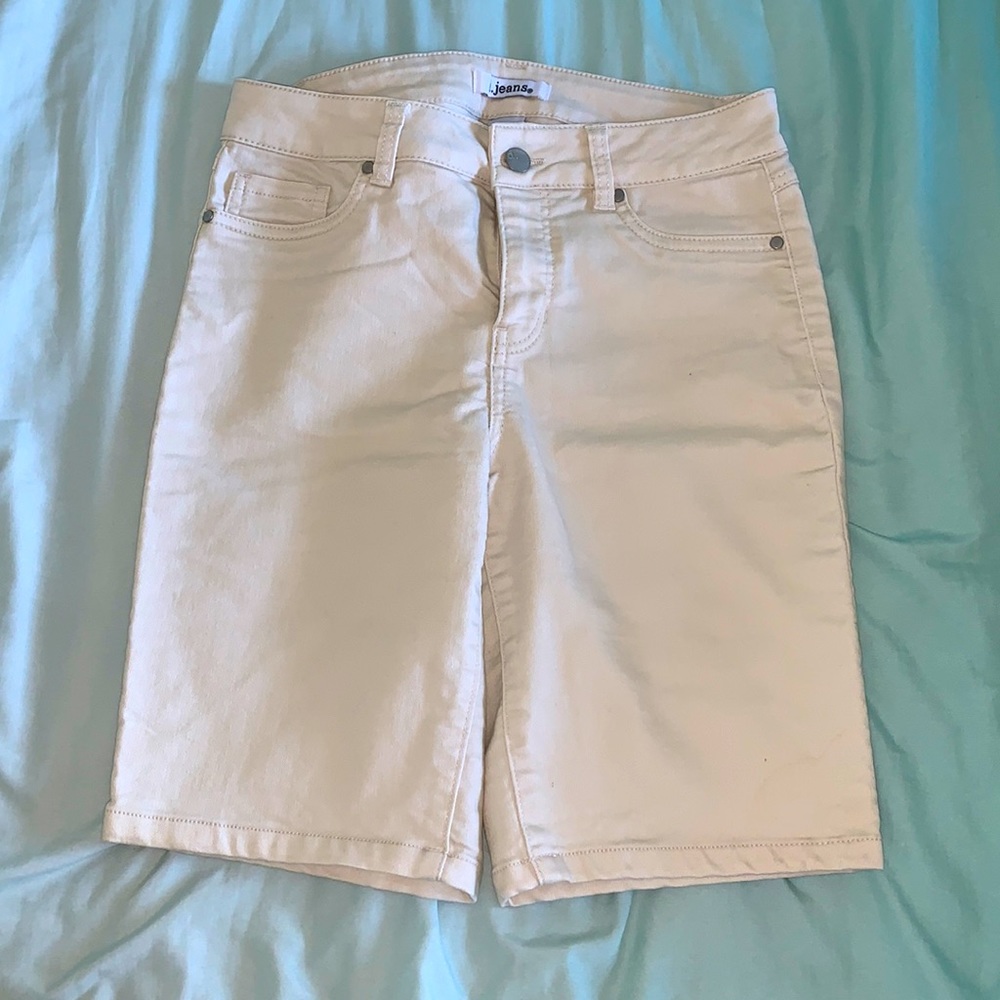 D.JEANS, Khaki Bermuda Shorts, Women’s Size 6